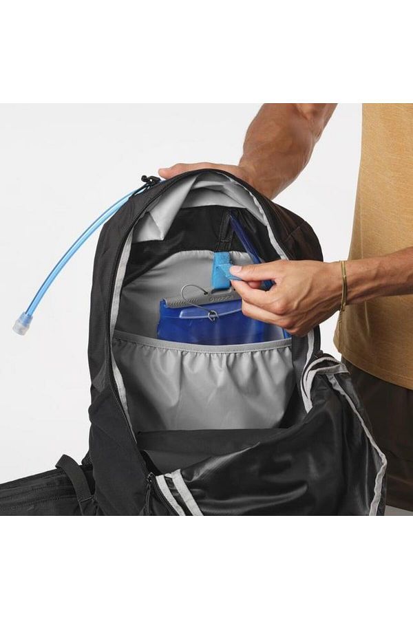 Salomon trailblazer 10 backpack deals
