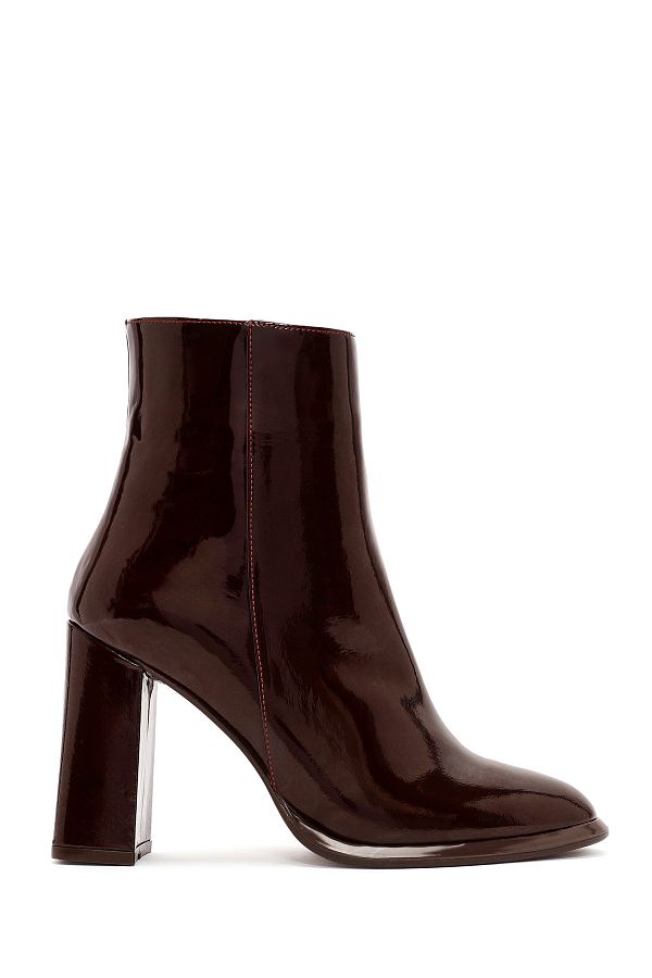 Burgundy patent leather boots outlet