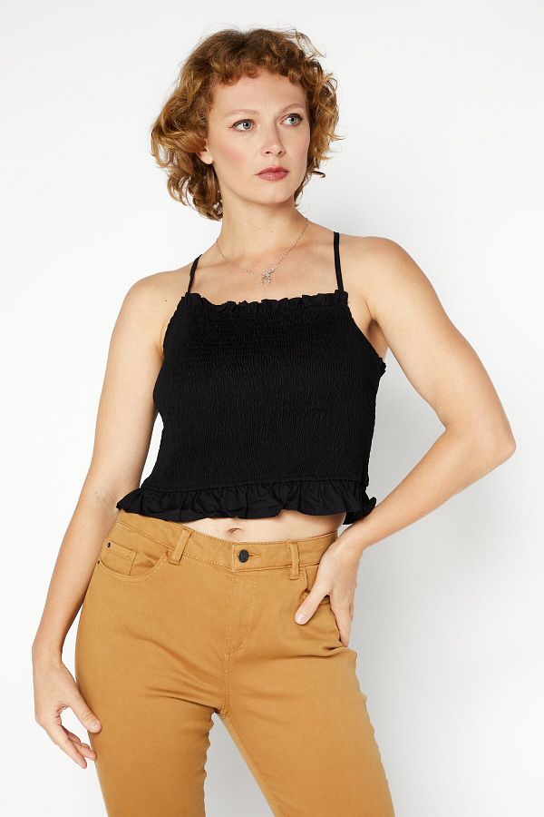 NA-KD-Women Halter Neck Sleeveless Shirred Crop Top, Black 1