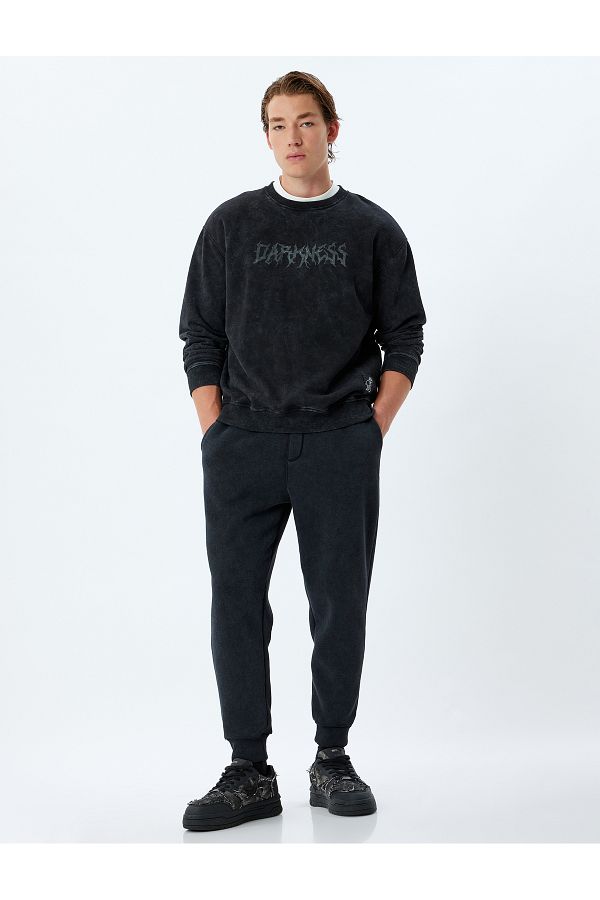 Koton-Waschbare Jogginghose aus Baumwollmischung – Taschendetail und Bindegürtel in der Taille 1