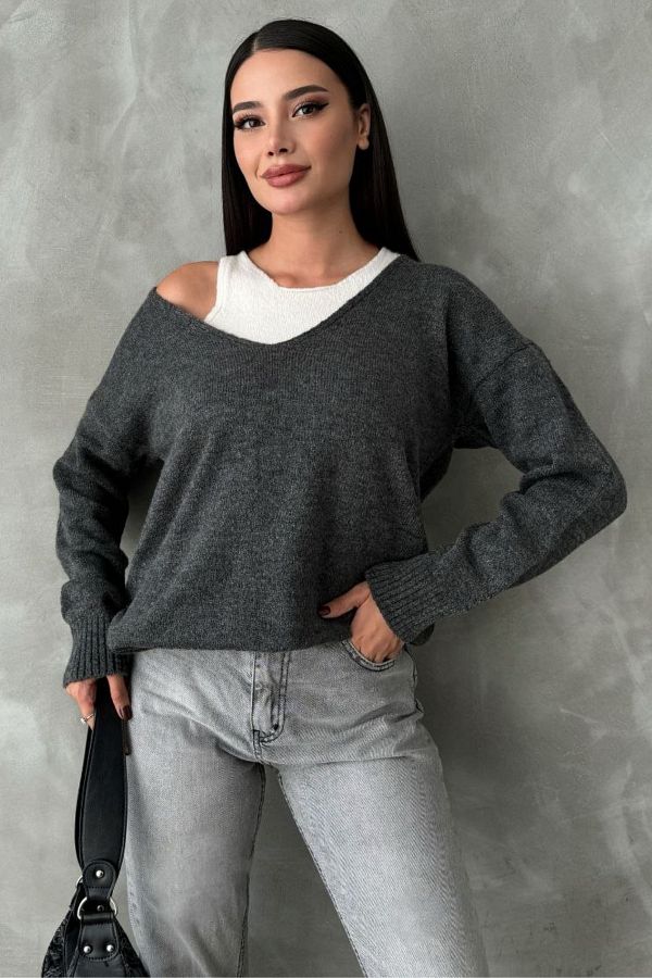 ZB Moda Women s Anthracite Knitwear Oversize V Neck Sweater Undershirt 2 Piece Set Trendyol