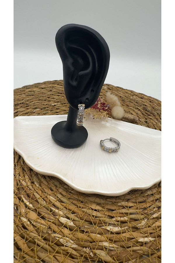 TAK-Oxxo Model Earring 1