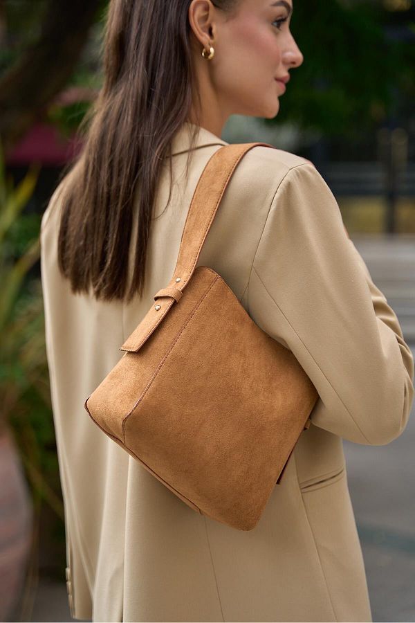 Tan suede shoulder bag shop