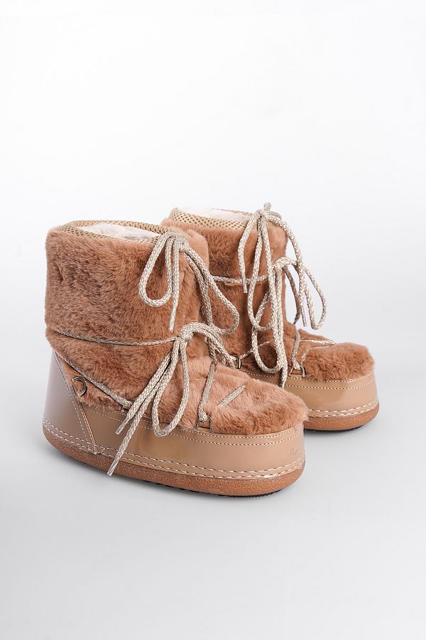 Capone Outfitters-Damen-Schneestiefel mit runder Zehenpartie und dicker Sohle aus Fell 1