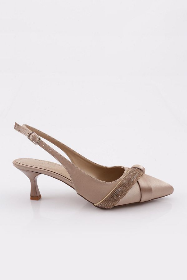 Backless heeled shoes outlet