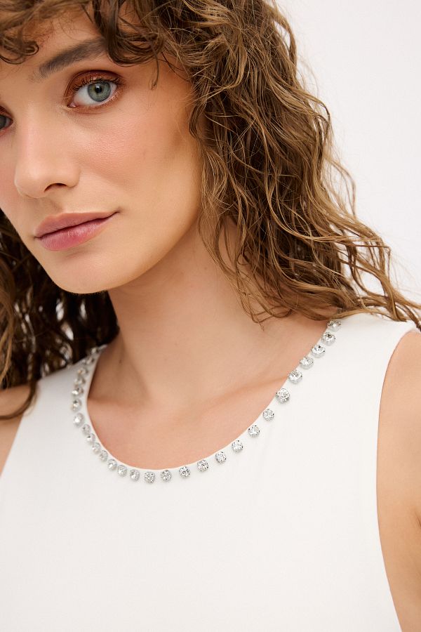 adL Round Neck Knitted Jewelled Bodysuit Trendyol