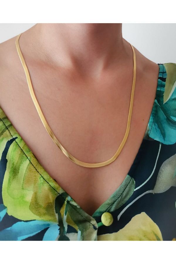 Flat gold shop chain necklace