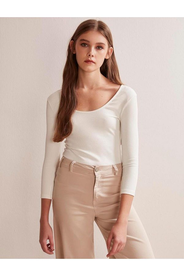 Jimmy Key-Bílé triko Slim Fit U Neck s tříčtvrtečním rukávem 1