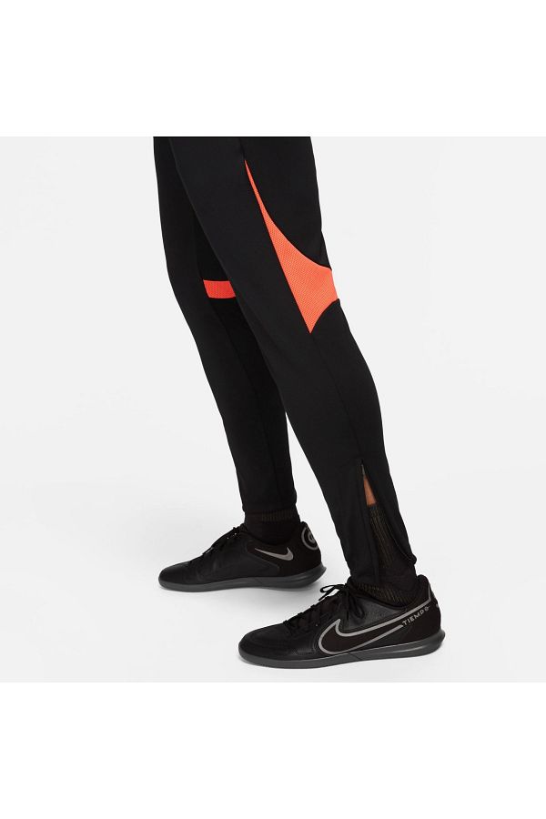 Nike Men s Black Dri Fit Academy Pro Sweatpants Trendyol