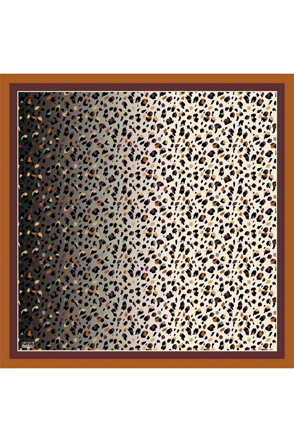 Nine-014 Model Soft Hazelnut Shell Scarf 1