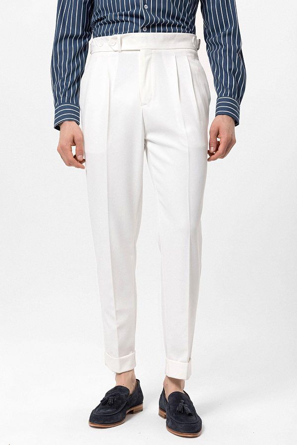 Pleated carrot fit trousers shop
