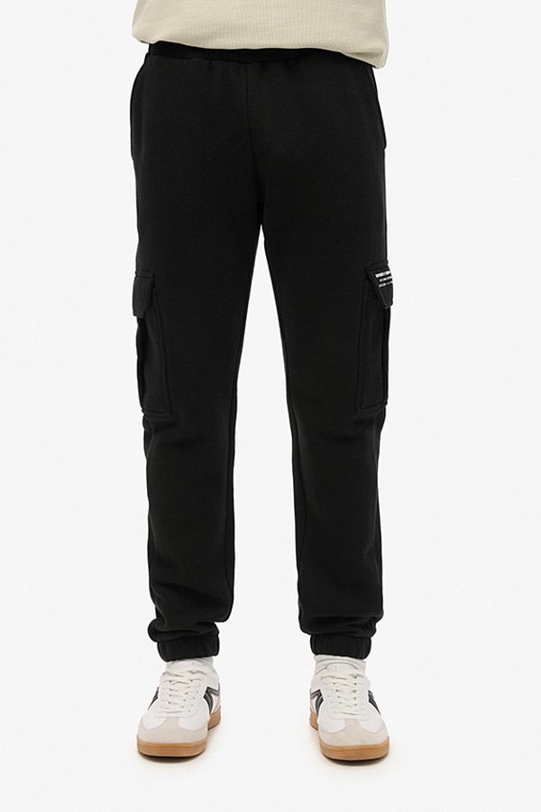 SUPERDRY-Utility Sport Jogger – bequemes und stilvolles Design 1