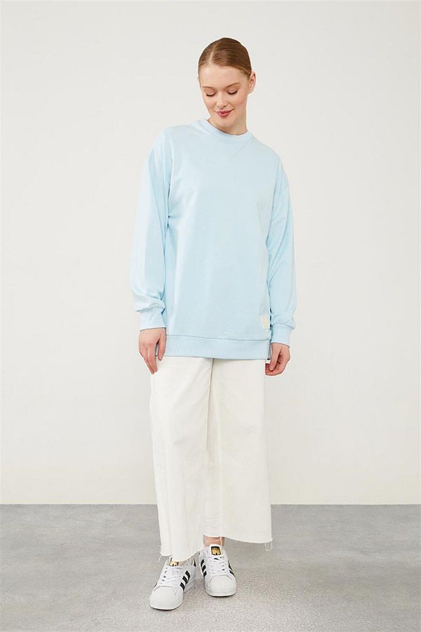 Levidor-shirtLevidor Benetton – Geripptes Basic-Sweatshirt mit Fahrradkragen 1