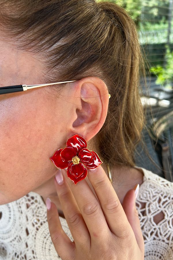 Pinart-Magnolia Flower Model Women's Earrings with Red Enamel - Brass Gold Plated Pnrtb 001243 1