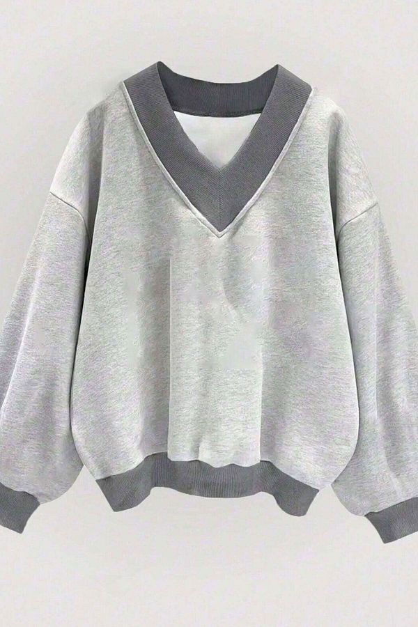 Know-Damska bluza typu oversize z 3 nitkami w kolorze jasnoszarym, z dekoltem w serek 1