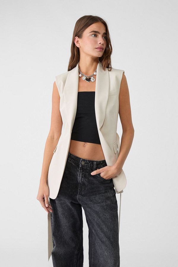 Stradivarius Regular fit smart waistcoat with belt Trendyol