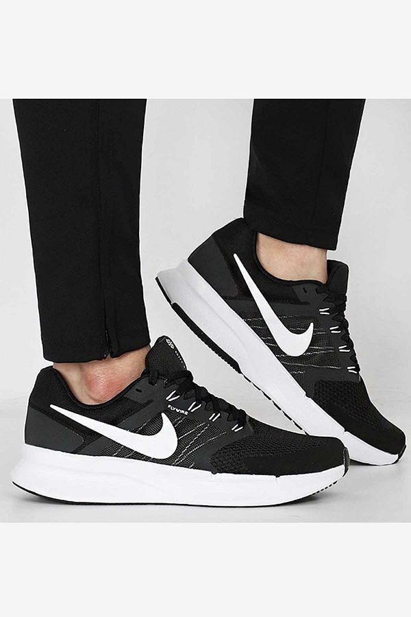 Nike Run Swift 3 Men s Casual Sneakers Dr2695 002 Black Byz Trendyol