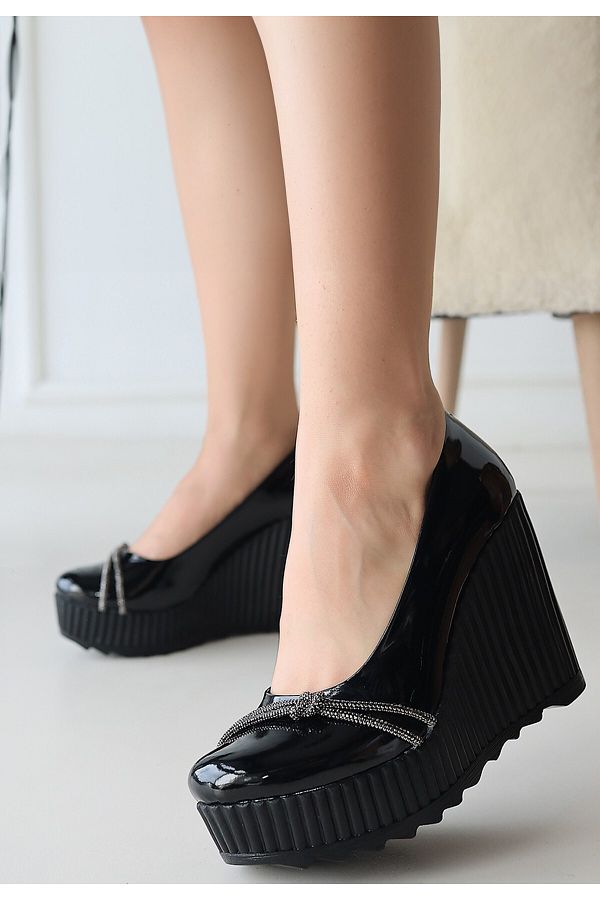 hepimiz alal m L na Black Patent Leather Wedge Heel Shoes Trendyol