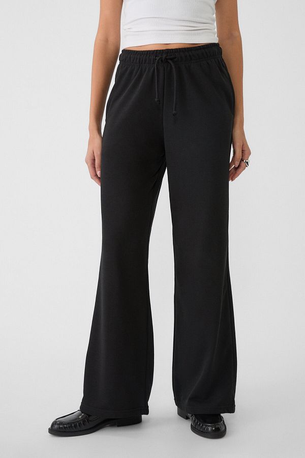 Stradivarius Wide leg jogger trousers Trendyol