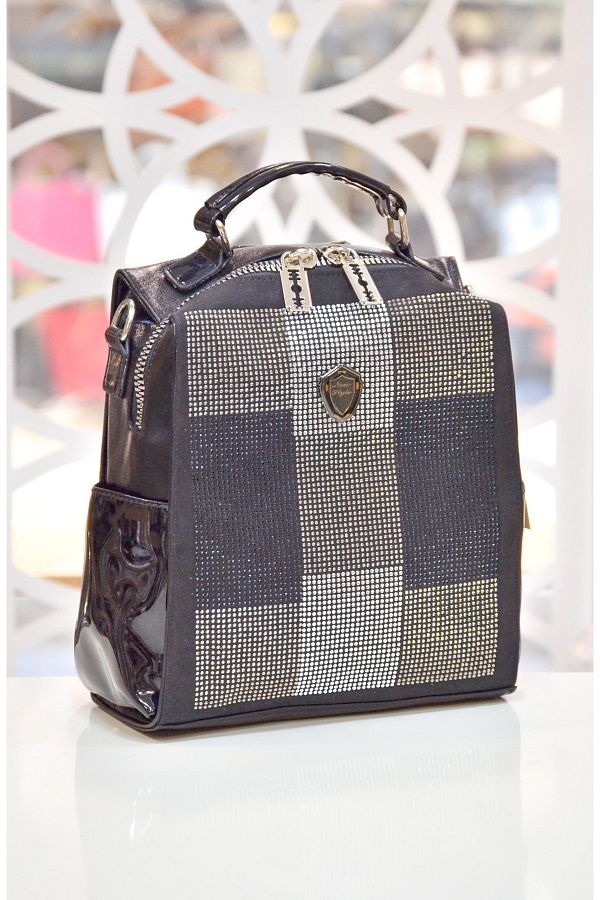 Karen backpack top