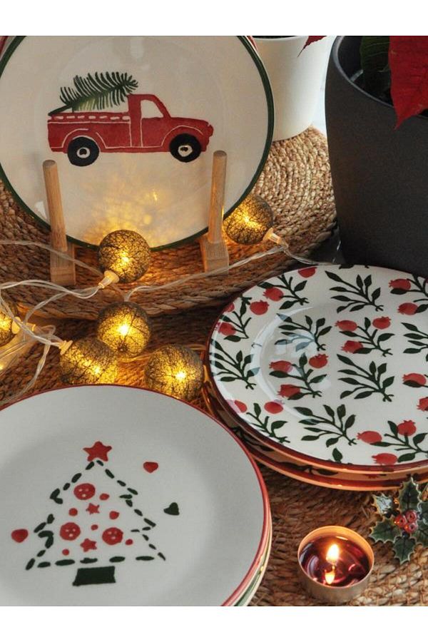 M'art Home-New Year 2025 - All in Love 6 Piece Cake Set - 19 cm 1