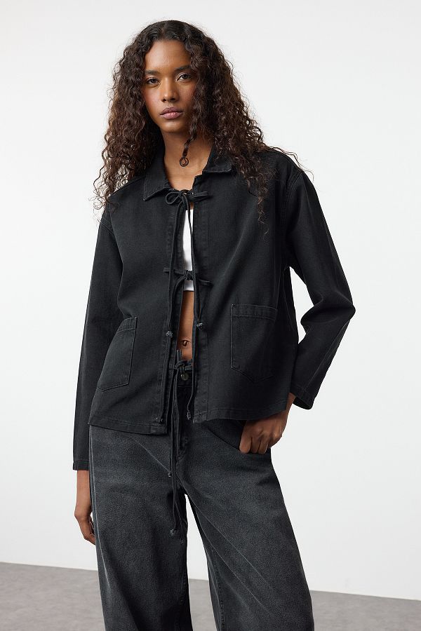 Trendyol Collection-Czarna, sznurowana, oversize'owa kurtka jeansowa Twoaw25Ce00023 1