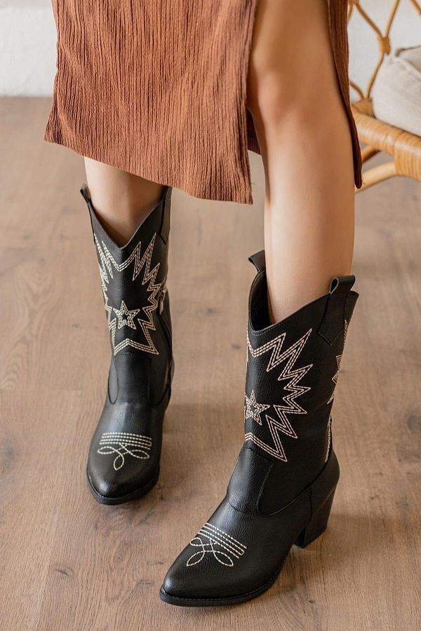 Used buckaroo boots discount