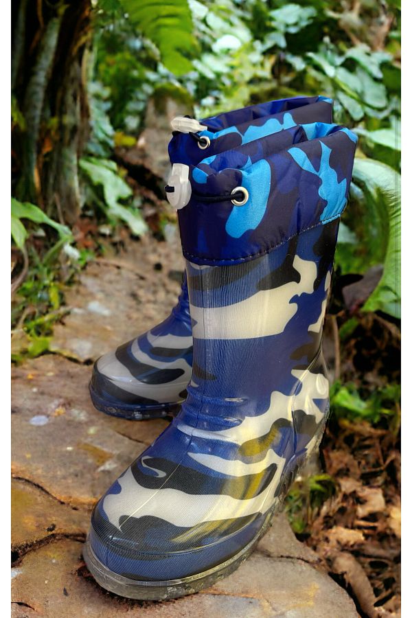 Patterned rain boots clearance