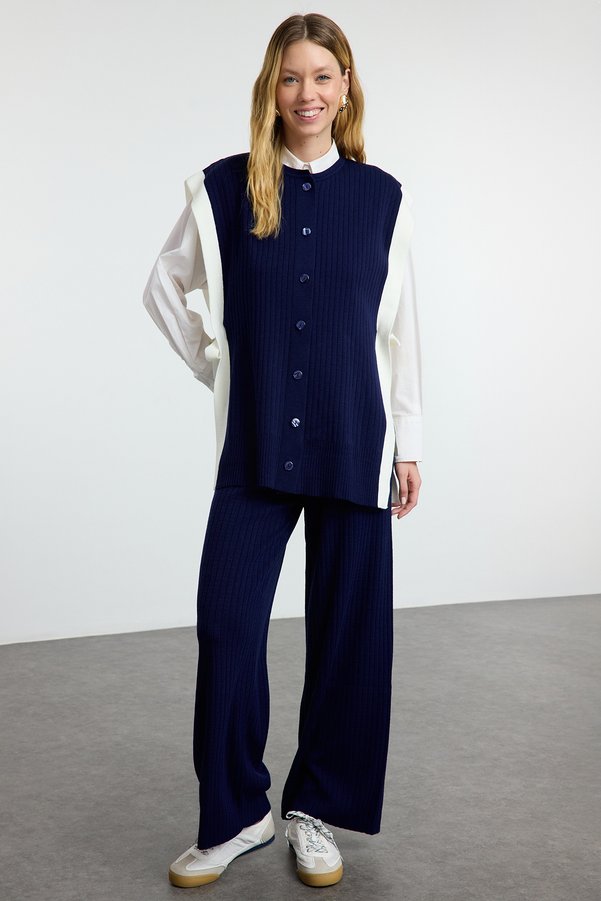 Trendyol Modest Navy Blue Color-Blocked Slit Detailed Vest-Pants Knitwear Set Tctaw24Us00087