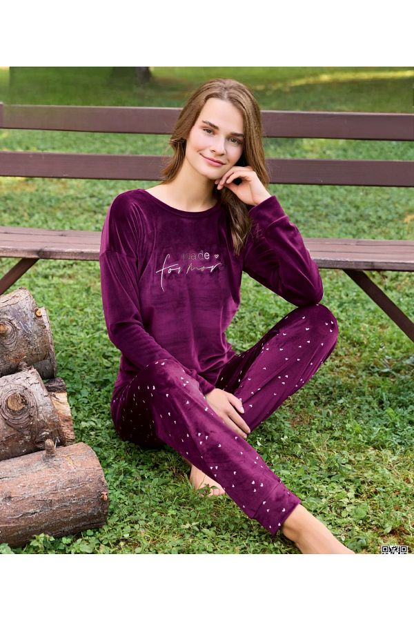 pijamakeyfi Women's Winter Velvet Pajama Set- Trendyol