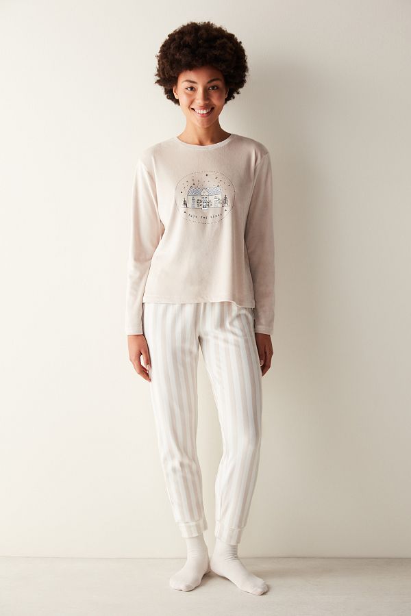 Penti-Book Patterned Fuzzy Pink Pajama Set 1