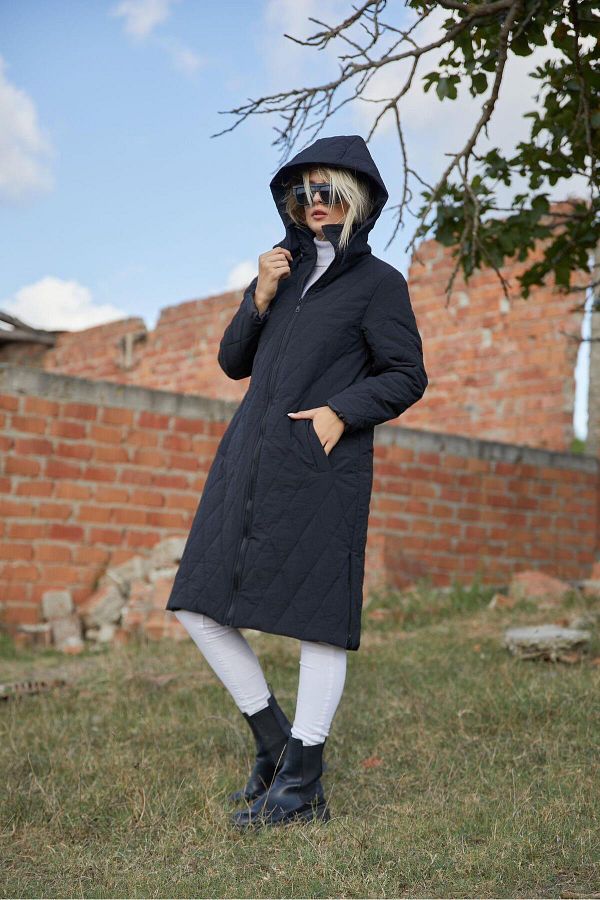 QASHM R Women s Hooded Waterproof Quilted Coat Black Trendyol