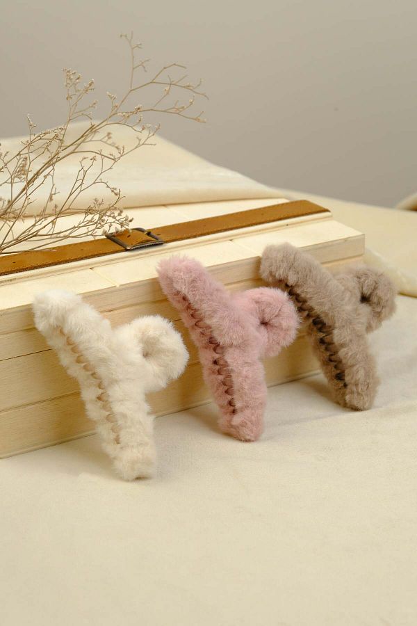 Jack Ferrero-Plush Latch Buckle Set 1