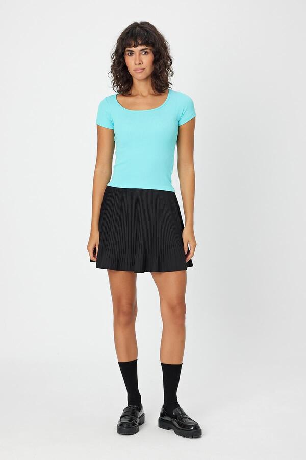 ALEXANDERGARDI U Neck Slim Fit Crop T-Shirt (B24-0096)