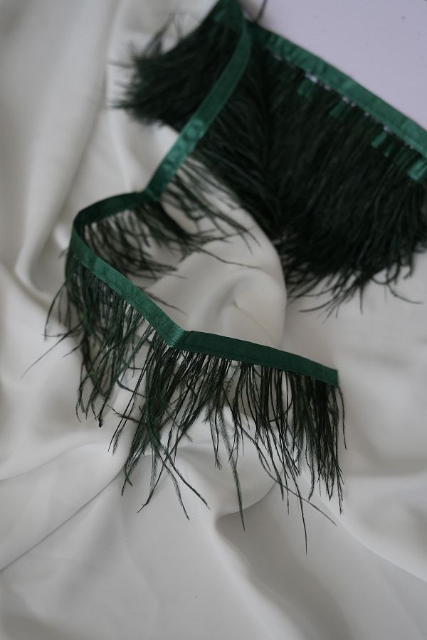 İstoria Bridal-Emerald Green 1 Meter Camel Feather - Otriş and Hobby Decorating Feather 1