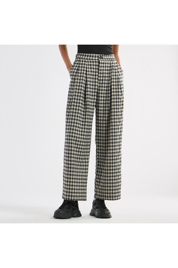 FAV-Checked Pants with Button Closure and Pockets 1
