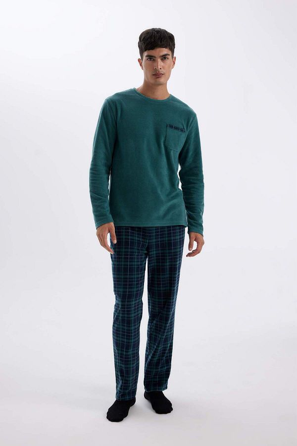 DeFacto-Regular Fit Fleece Pajamas Set Long Sleeve Top with Pattern Long Bottom D0047Ax24Wn 1