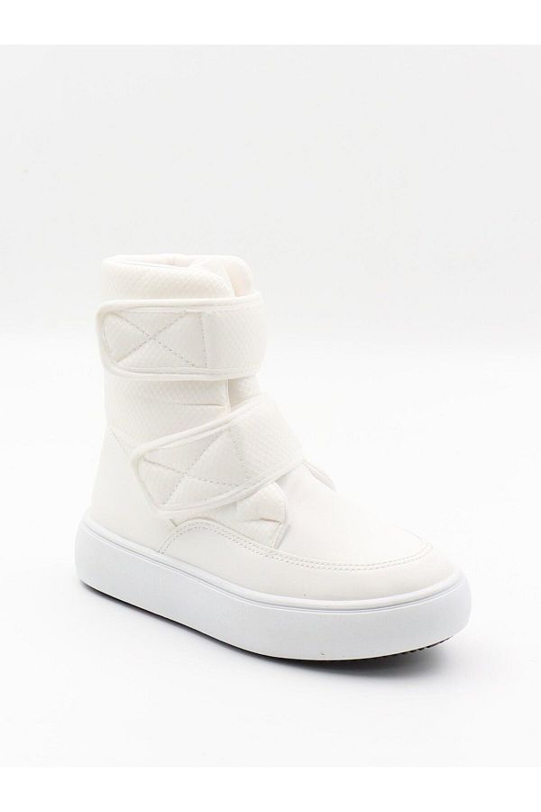 White velcro boots 2025