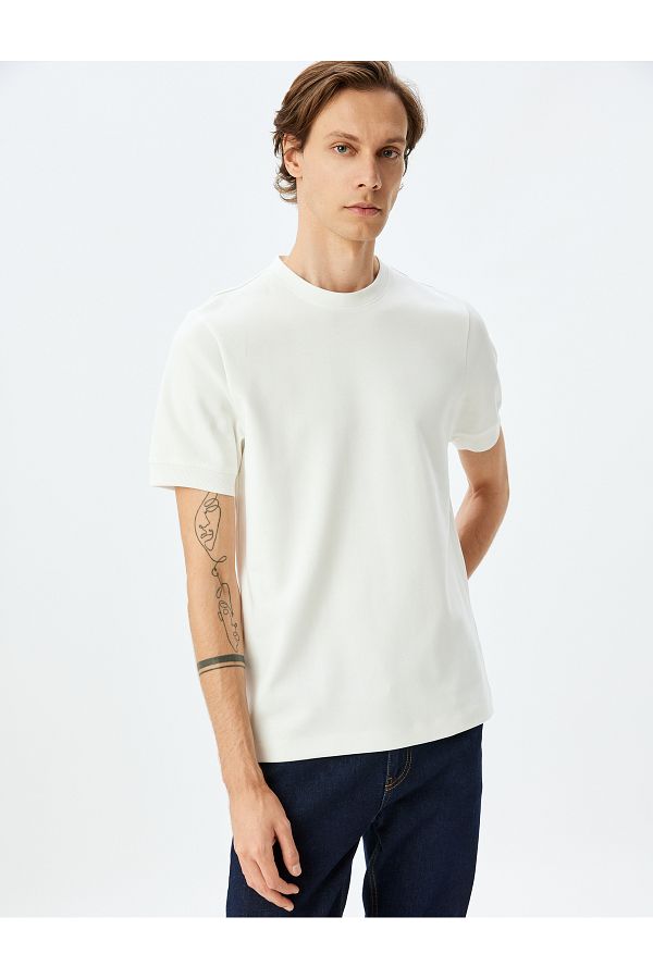 Koton-Short Sleeve Crew Neck Cotton Blended Boxy Fit T-Shirt 1