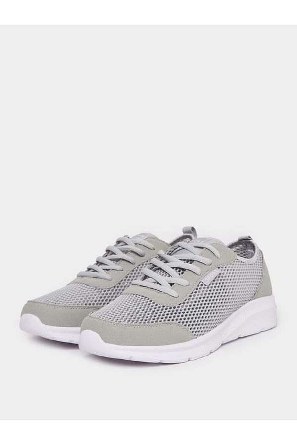 Wide mesh shoes best sale