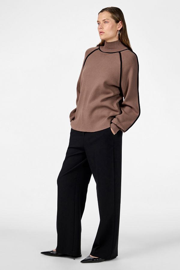 YAS.-Bluza damska z haftem - Vi75/Nyl25 1
