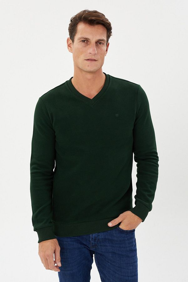 Plus size v neck sweatshirt shop