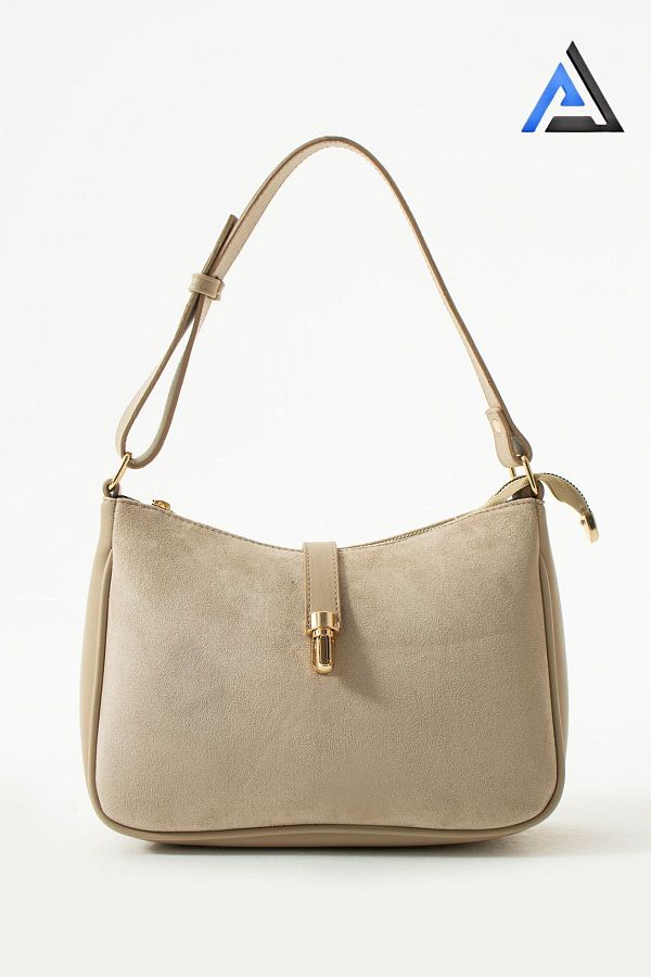 Large shoulder bag with zip outlet