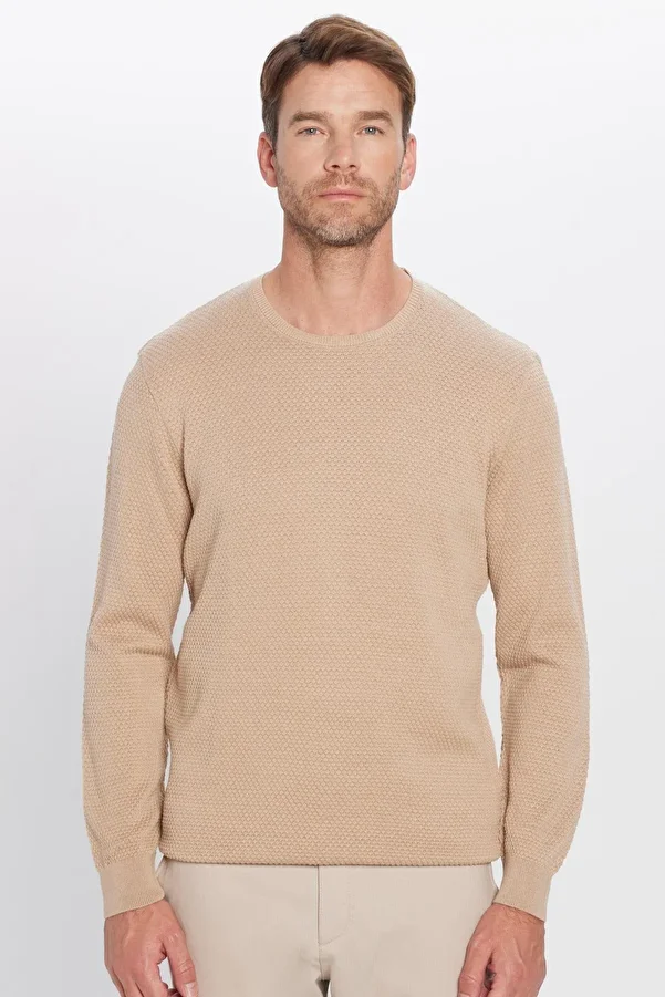 Tudors-Slim-Fit-Strickpullover für Herren mit Rundhalsausschnitt und Wabenmuster in Creme 1