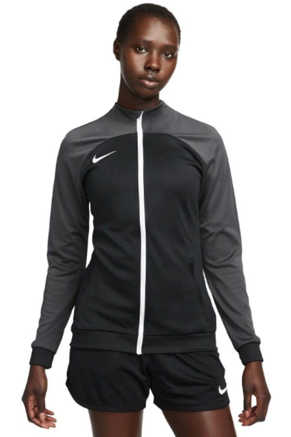 Nike training jacket women's new arrivals