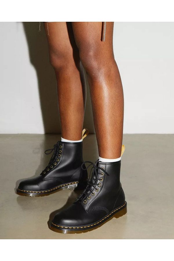 Dr. Martens-Felix 1460 Schwarzer Veganer Rub Off Sneaker 1