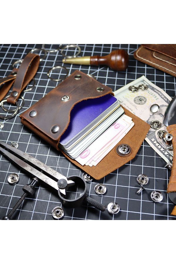deri-Olmeca Seamless Snap Wallet - Tan Colored Rivet Detailed 1