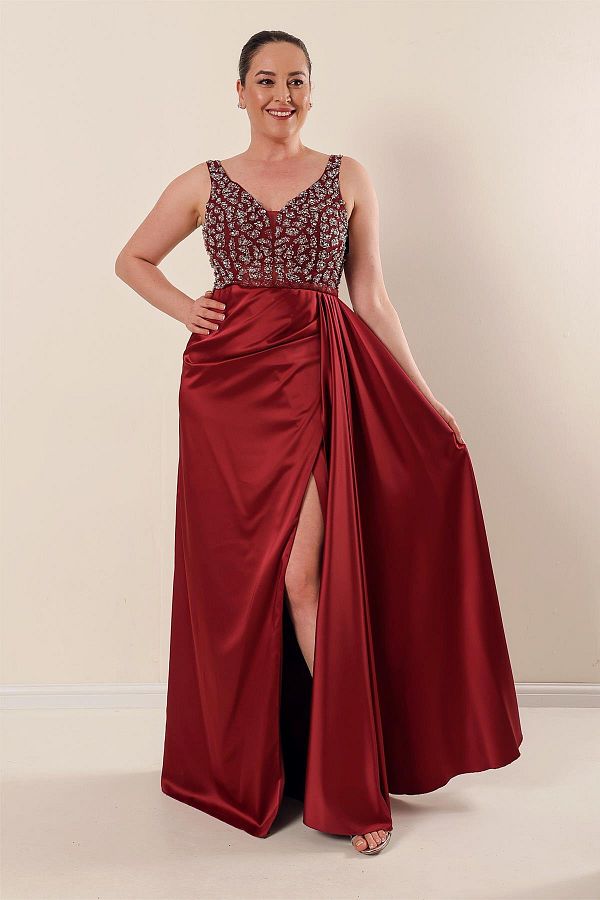 By Saygı-Langes Satin-Kleid in Übergröße mit Tüll-Stein-Detail-Futter oben 1