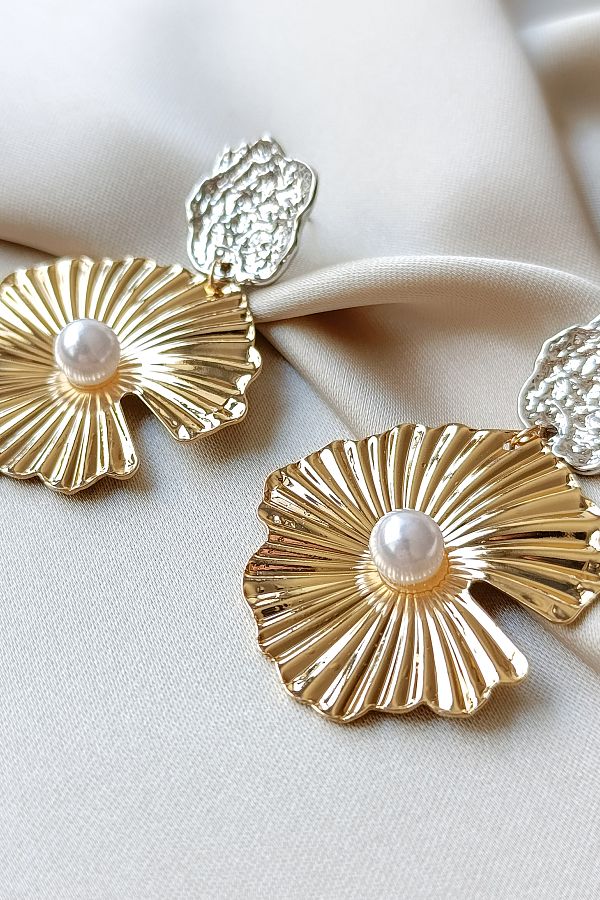 COSİTA-Gold Silver Pearl Detailed Wavy Look Big Trend Earrings 1