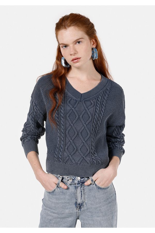 Colin's-Blue Women's Sweater 1